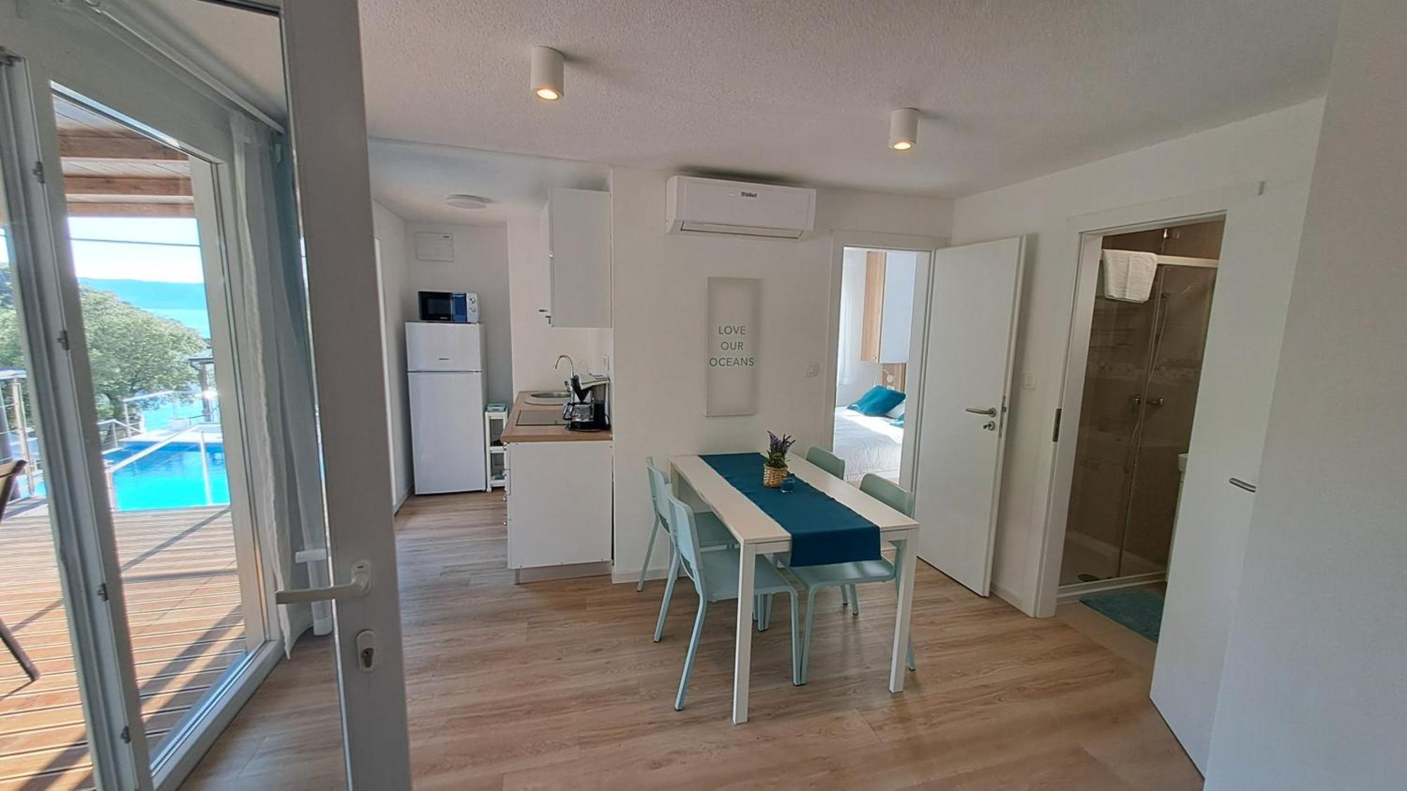 Boora Glamp Experience & Heated Infinity Pool Hotel Senj  Room photo