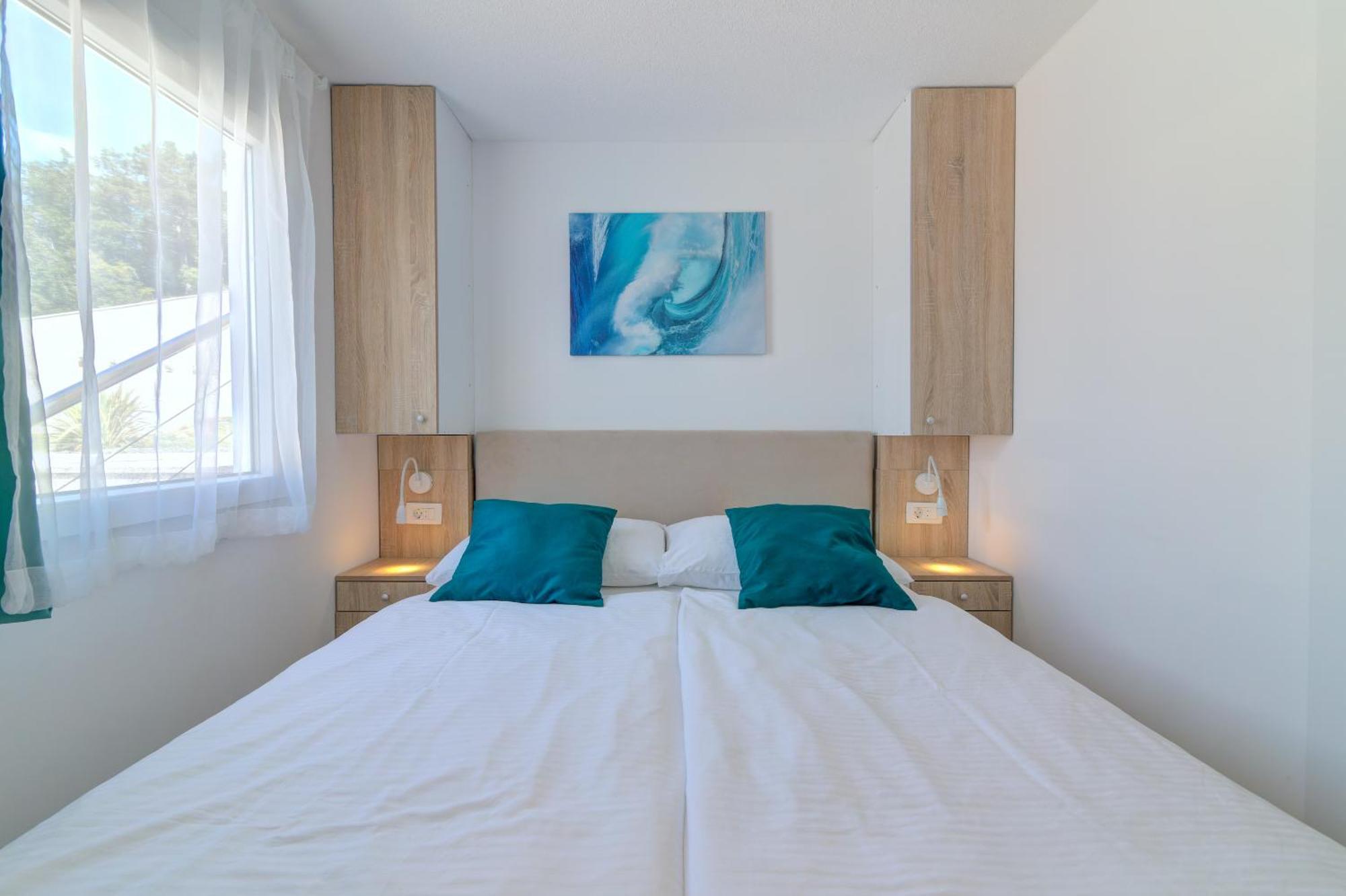 Boora Glamp Experience & Heated Infinity Pool Hotel Senj  Exterior photo