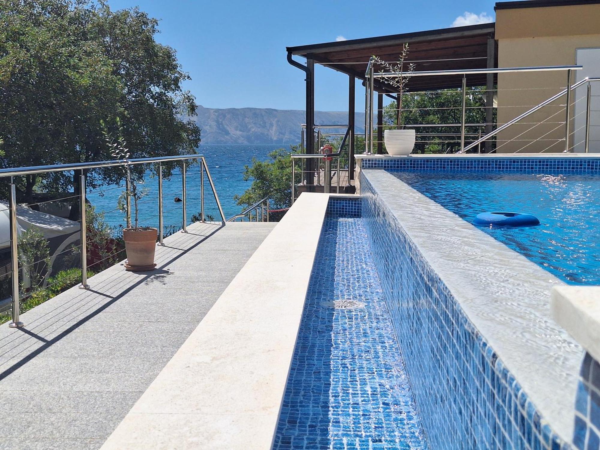 Boora Glamp Experience & Heated Infinity Pool Hotel Senj  Exterior photo
